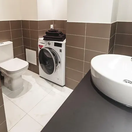 Lägenhet Exclusive Ridzenes Rezidence *