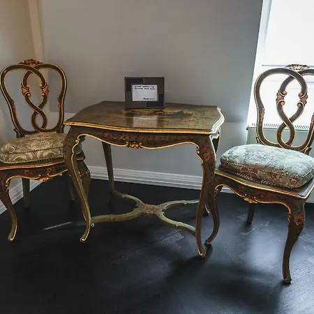 Exclusive Ridzenes Rezidence Lägenhet *